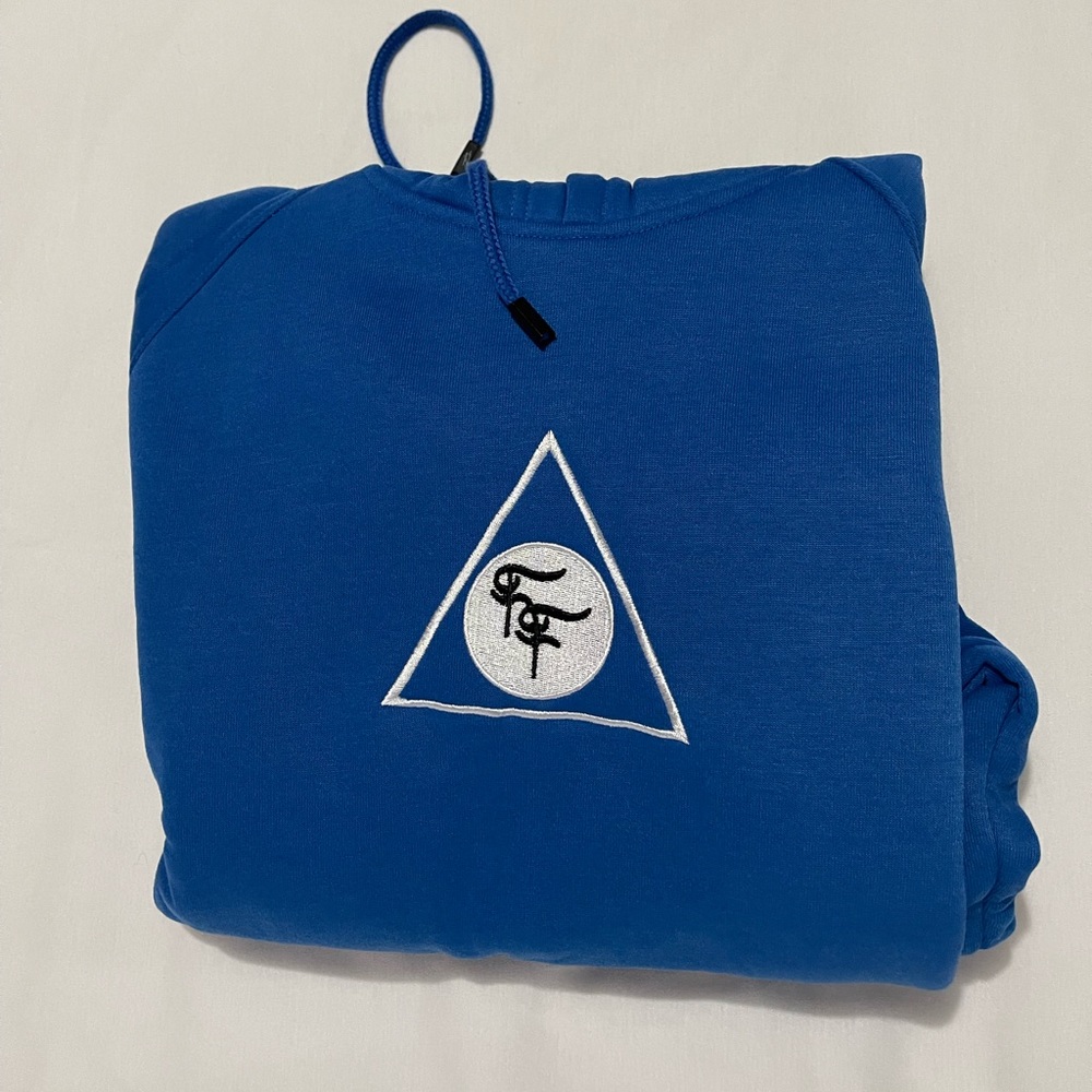 Independent Brand!! Blue color.   Medium size!!